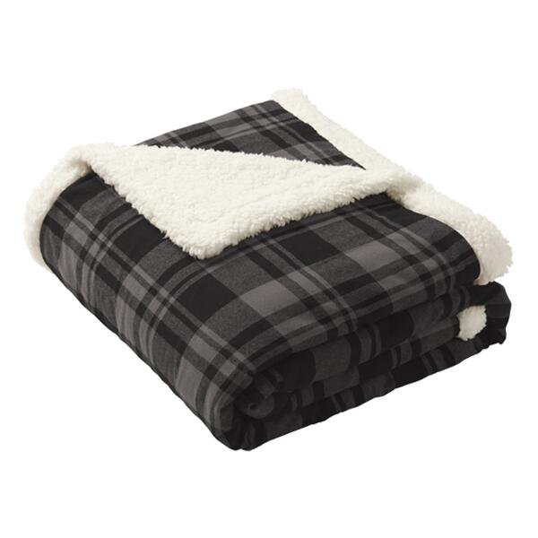Flannel Sherpa Blanket Thumbnail